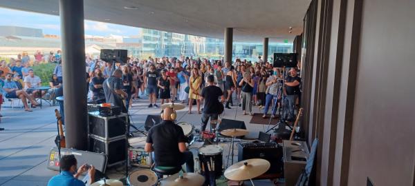 Photo of 2022 Library Rooftop Show featuring Continuals