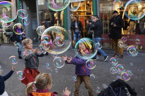 Image for event: Bubbles and Music!